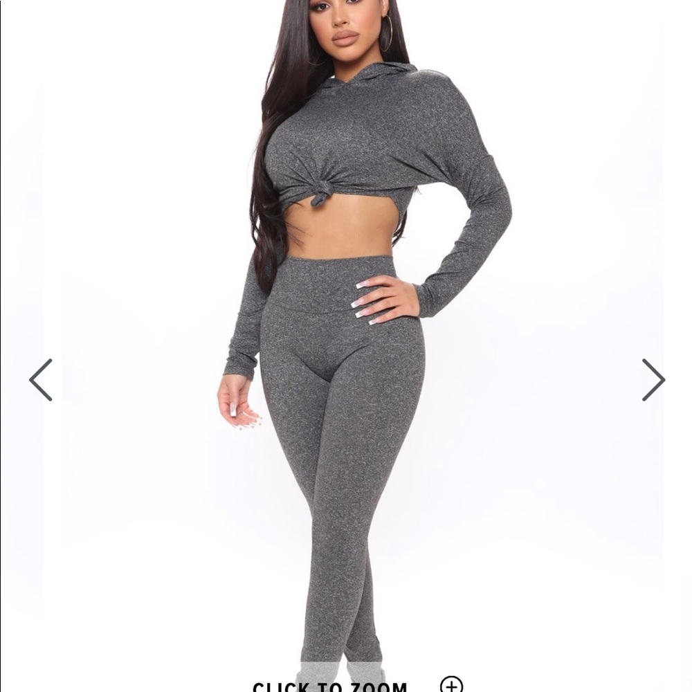 Heather Grey jogging set from Fashionova.